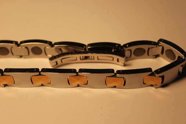 Tungsten Carbide Magnetic Therapy Bracelet  SIZE: Small in Jewellery & Watches in Kitchener / Waterloo - Image 2