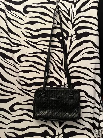 Vintage Meyers Black Weave Design Genuine Leather Purse, View more