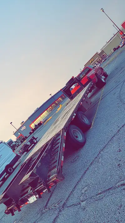 25' BigTex Gooseneck tandem dual trailer. -Low miles. -New tires -New lights -Steel ramps -12,000 lb...