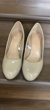 Women’s Shoes, size 10