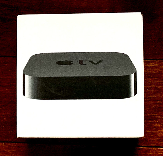 Apple TV 3rd gen. A1427 - comme neuf avec boite etc. dans Accessoires pour télé et vidéo  à Laval/Rive Nord - Image 3