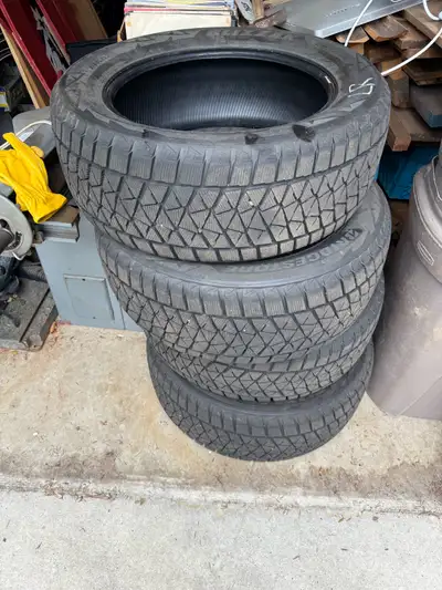 Fairly new, sold the truck so don’t need them anymore.