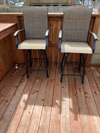 Outdoor bar stools with back