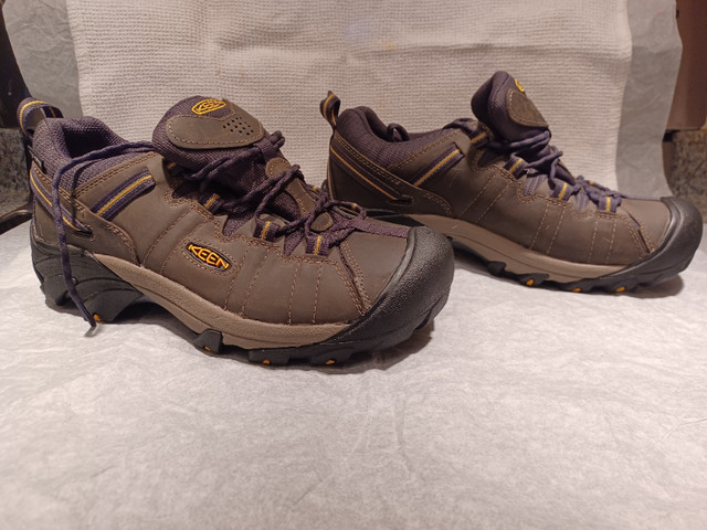 Mens Hiking Shoes - Waterproof - Keen -Size 10.5 - $150 in Men's Shoes in Oshawa / Durham Region - Image 2