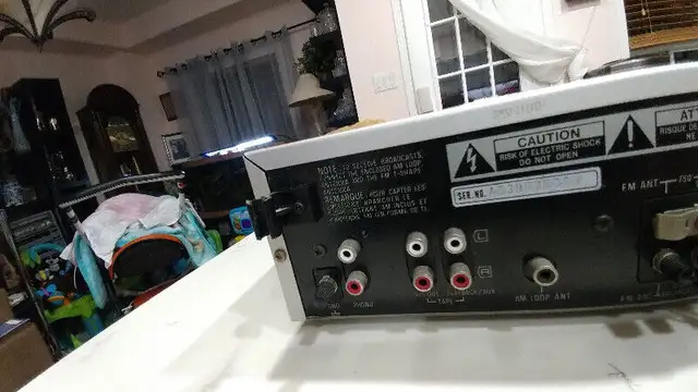 Technics SA-210 in Stereo Systems & Home Theatre in Markham / York Region - Image 4