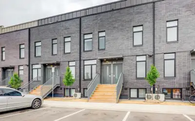 3 Bedroom Furnished Condo Steps Away From UOIT/Durham College