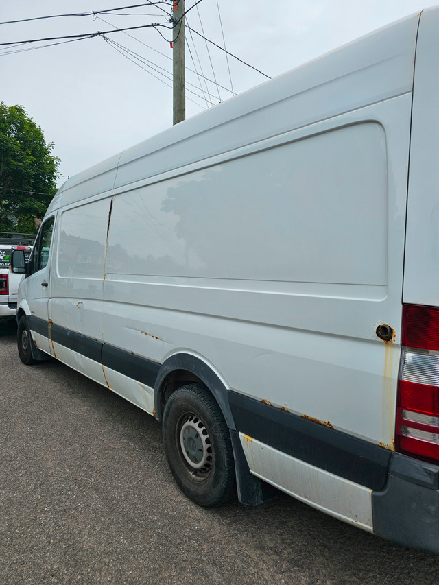 Sprinter 2014 ,170, réfrigéré dans Autos et camions  à Laval/Rive Nord - Image 4