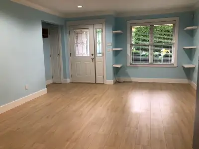LOOKING TO RENT FOR 1 YEAR OR LESS: 2 bedrooms, 1 bathroom legal suite 800 sqft - SUITABLE FOR MAXIM...