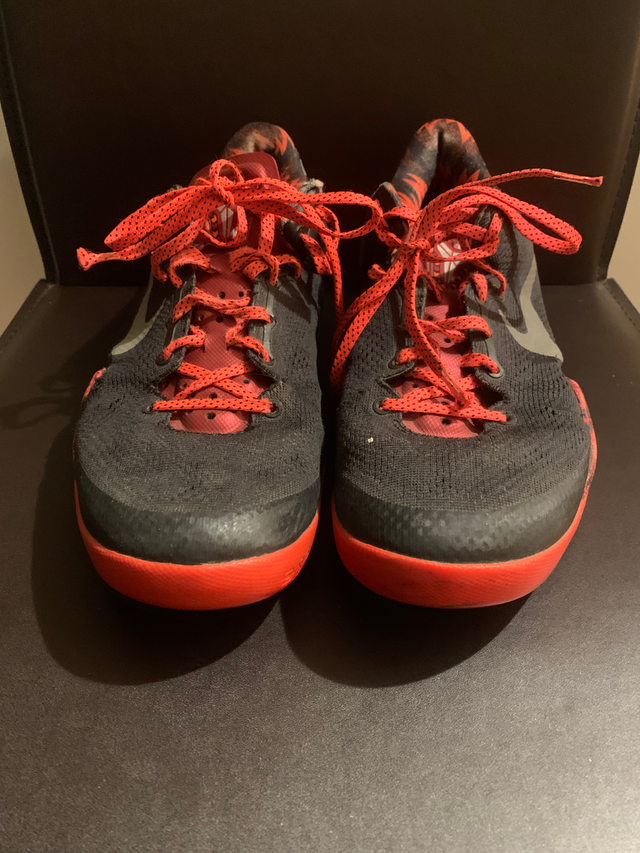 Kobe 8 (Red) — Size 9.5 (Mens) in Men's Shoes in Mississauga / Peel Region - Image 2