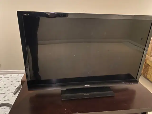 Sharp TV in TVs in Ottawa - Image 3