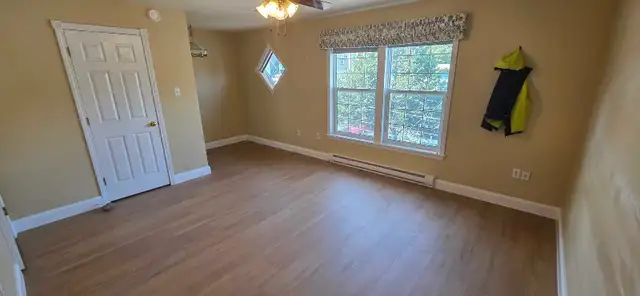 flooring Installation trim work and custom closets520784368758302726