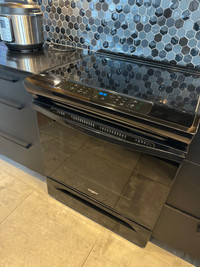 Stove - Whirlpool Black series