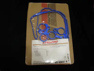 Valve cover seals for 2010-2013 Kia Forte. Never opened. Check info on photos for fitment. $20.00 If...