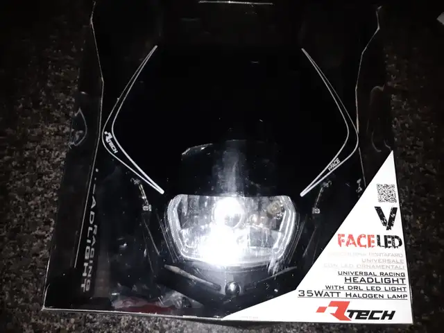 Plaque phare moto in Dirt Bikes & Motocross in Laval / North Shore - Image 3