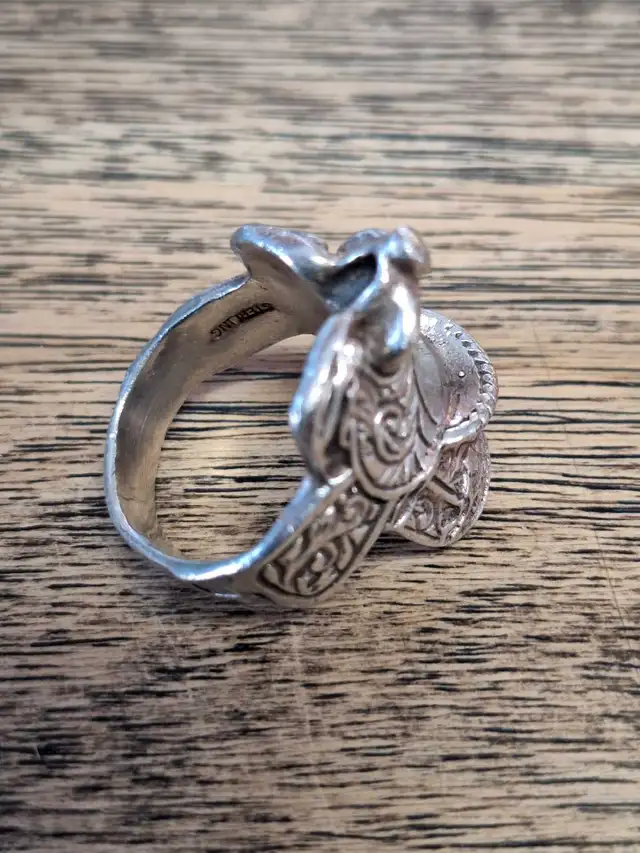 Sterling silver saddle ring63251727975937122