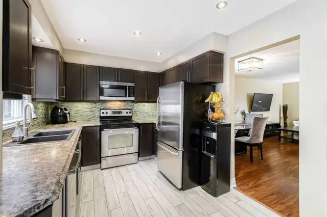 House for rent in Long Term Rentals in Mississauga / Peel Region - Image 6