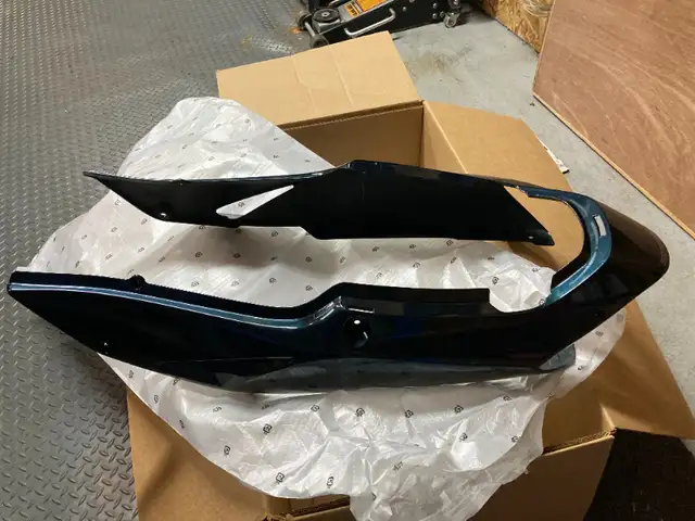 Honda VFR Fairing arrière in Motorcycle Parts & Accessories in Laval / North Shore - Image 10