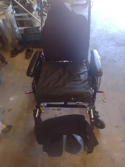 Maple leaf wheelchair, View more