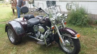 Harley Davidson Heritage Softail Trike 1450cc original owner 11,000kms showroom condition includes o...