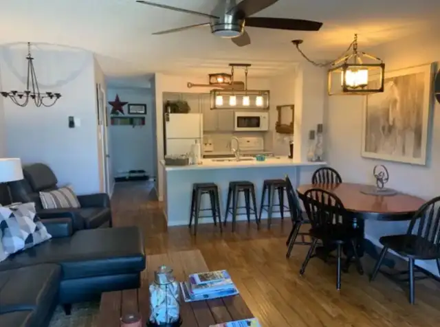 Collingwood - 2 bedroom Condo Lighthouse Point in Ontario in Canada - Image 5