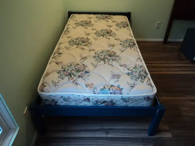 Twin bed mattress and frame in Beds & Mattresses in Calgary - Image 2