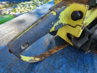 Pioneer P26 Easy Arc Starting Antique Gas Chainsaw 18 Inch Bar, View more