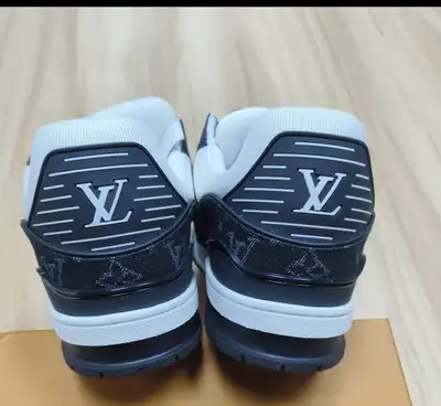 Louis Vuitton trainer soulier, View more