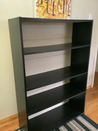 Bookcase with 4 shelves in good condition., View more