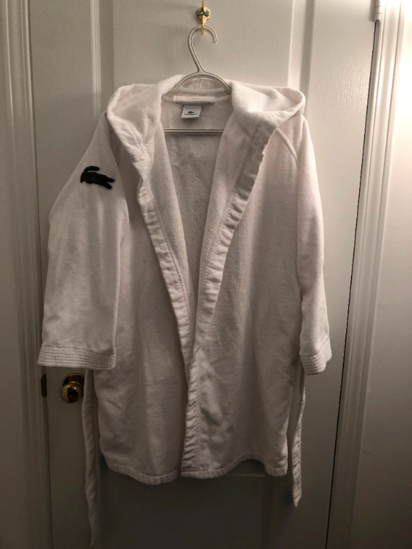 Lacoste Classic Pique 100% Cotton Bath Robe with hood, White in Women's - Other in Kitchener / Waterloo - Image 4