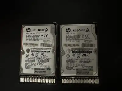 Disque dur HP 300 Go 10K SAS avec caddies - 2 disponibles, View more