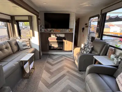 For Sale: 2020 32’ Forest River Salem Travel Trailer Located on an exceptional lake view lot at Vict...