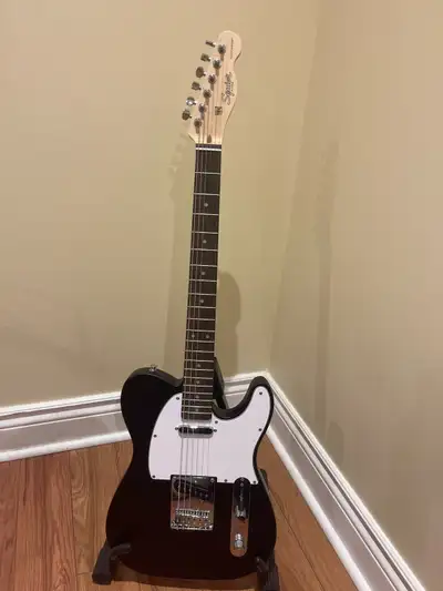 Fender Telecaster Squire, View more