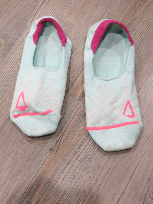 Custom made Figure Skating Dress, Figure Skates and more!! Skates & Blades St. Albert Kijiji