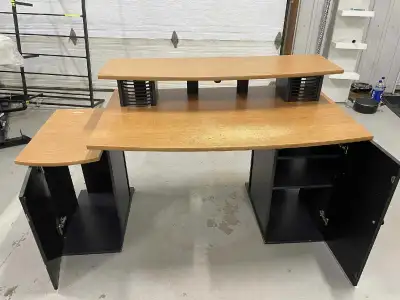 bureaux d'ordinateur, View more