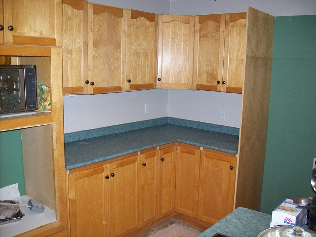 Used kitchen cabinets. in Cabinets & Countertops in Cambridge - Image 2