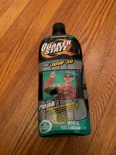 NEW 2003 Special Collector’s Edition Jeff Gordon Quaker State 10W-30 946ml bottle