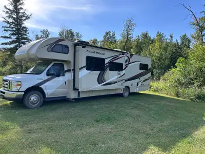 2019 Thor 30D Fourwinds Motorhome, View more