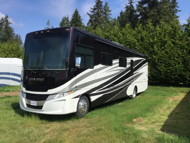 Class a motorhome in RVs & Motorhomes in Delta/Surrey/Langley - Image 2