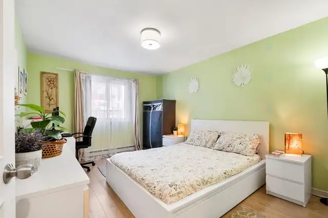 Condo a vendre meublé et avec des electromenagers Verdun, Montre in Condos for Sale in City of Montréal - Image 6