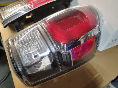 Barely used Tail lights removed from 2020 Toyota Tacoma TRD Offroad around 4,500 km. Great condition...