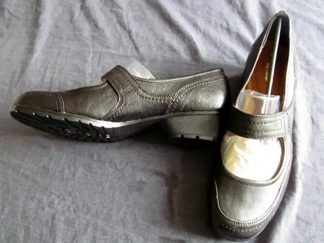 Size 11 Women's shoes, Naturalizer N5 comfort, NEW, Black in Women's - Shoes in Markham / York Region - Image 5