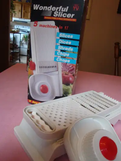 5 machines in 1!!! One of those as seen on TV items. Still in box. $10.00. P/U Queensland SE