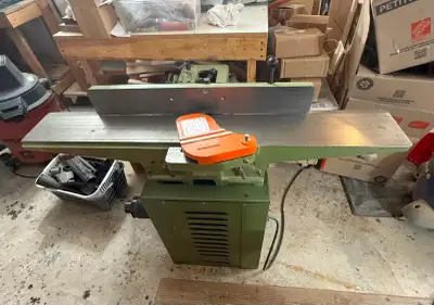 Busy Bee Jointer – Cast Iron Tables, View more