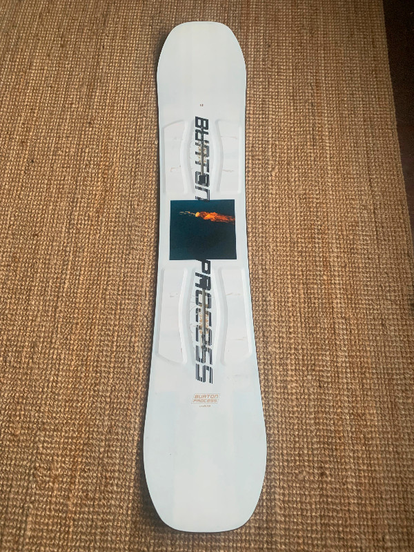 Burton “Process” Snowboard 138 for Sale in Snowboard in City of Halifax - Image 2