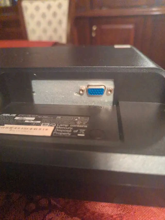 ASUS Monitor Écran in Desktop Computers in Longueuil / South Shore - Image 9
