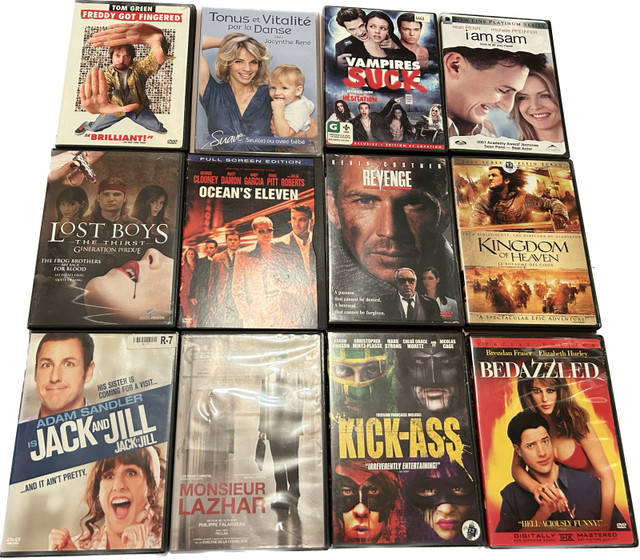 Lot de 86 dvd 5$ chaque ou 400$ le lot  dans CD, DVD et Blu-ray  à Victoriaville