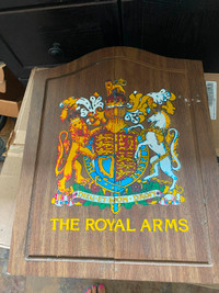 Royal Arms Dartboard with Darts &amp; Flights