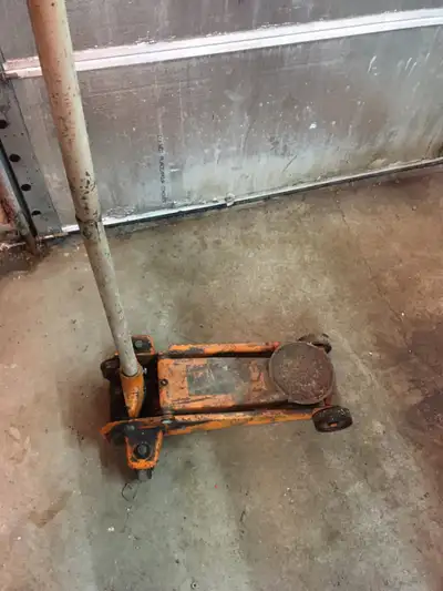 Floor jack, View more