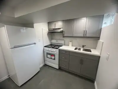 1 Bedroom + Den | $1,850/month Bright unit with separate den (perfect for office or 2nd bedroom). Mo...