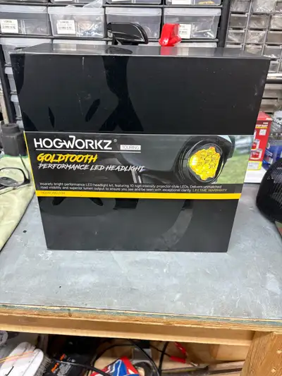 Hogworkz Goldtooth Performance Headlight with Matching Halo running lights with Integraded turn sign...